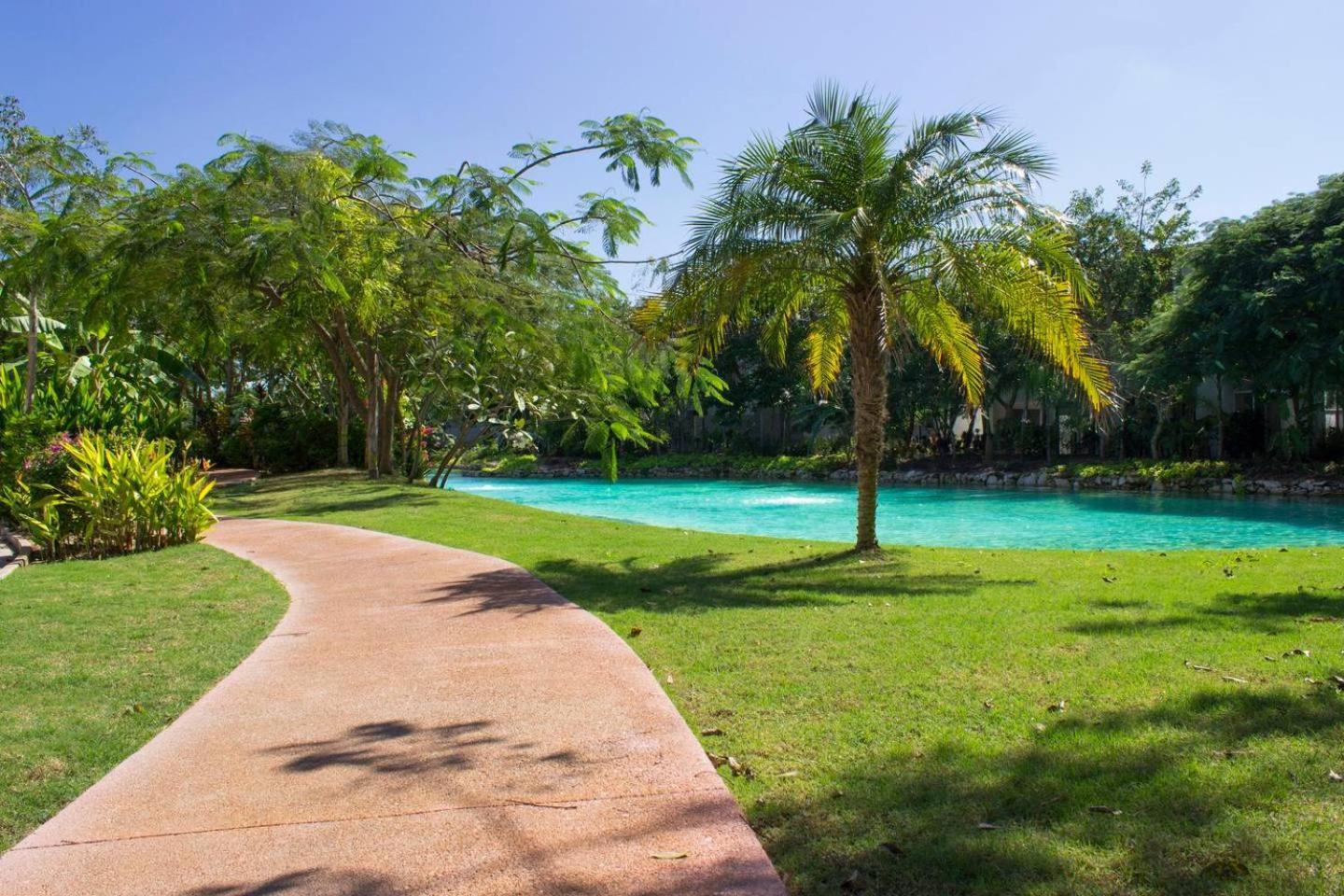 Modern House Surrounded By Nature Mérida Εξωτερικό φωτογραφία